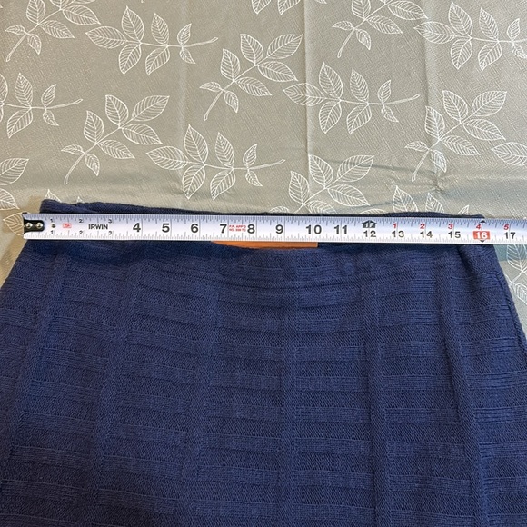 Ladies Chassagnard Skirt. - Picture 5 of 6